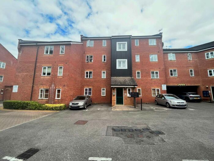 2 Bedroom Flat To Rent In Frances House, London Road, Hemel Hempstead, HP3