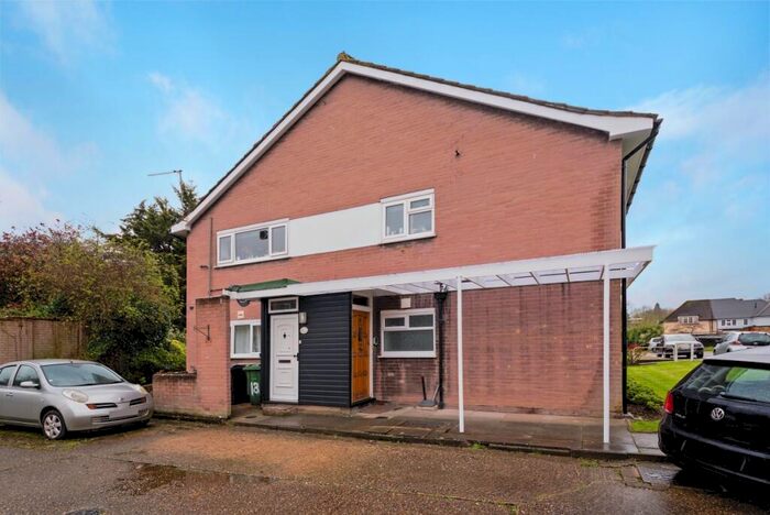 2 Bedroom Maisonette To Rent In Claire Gardens Stanmore, HA7