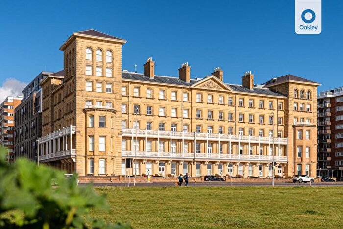 1 Bedroom Apartment For Sale In Kings House, Hove Seafront, BN3