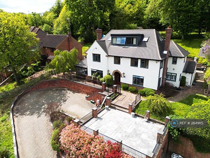 5 Bedroom Detached House To Rent In Copper Beech Close, Hemel Hempstead, HP3