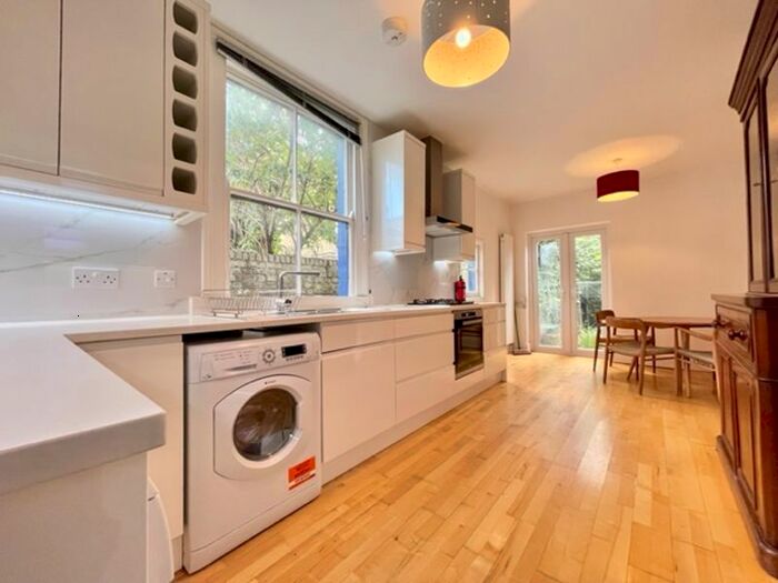 5 Bedroom Terraced House To Rent In Crooke Road, London, SE8