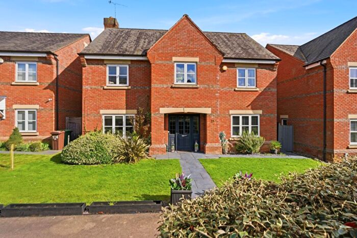 4 Bedroom Detached House For Sale In Rosemary Drive, London Colney, St. Albans, Hertfordshire, AL2