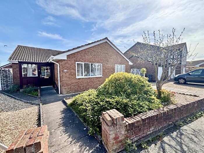 4 Bedroom Detached Bungalow For Sale In Ffordd Nant, Rhyl, LL18