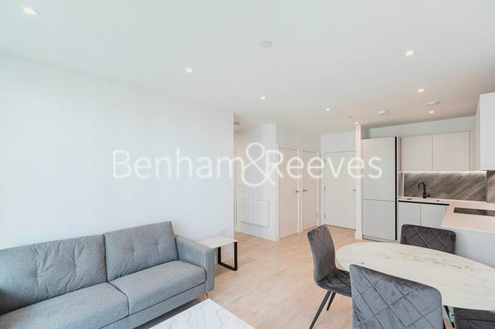 1 Bedroom Flat To Rent In Memorial Avenue, Slough, SL1