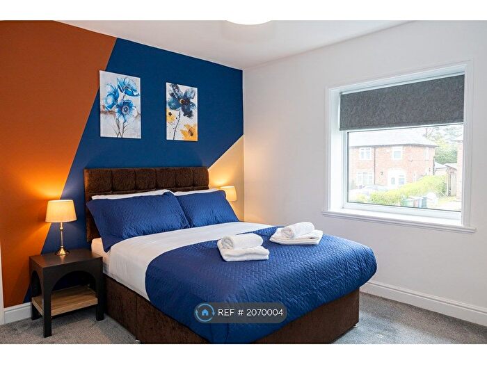 3 Bedroom Semi-Detached House To Rent In West Avenue, Heald Green, Cheadle, SK8