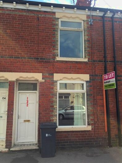 2 Bedroom Terraced House To Rent In Estcourt Street, Hull, HU9