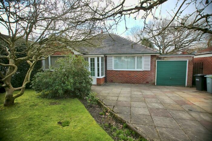 2 Bedroom Detached Bungalow To Rent In Carleton Road, SK12