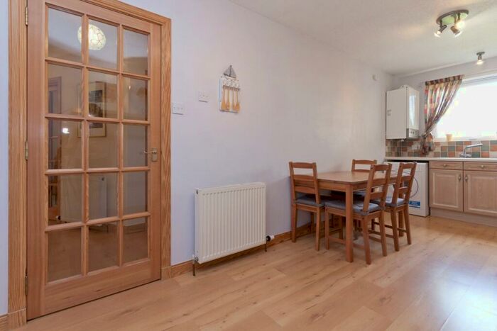 1 Bedroom Flat To Rent In Hilton Heights, City Centre, Aberdeen, AB24