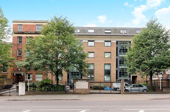 1 Bedroom Flat To Rent In City Road, Angel, London, EC1V