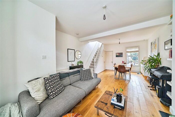 2 Bedroom Terraced House For Sale In Louise Road, London, E15
