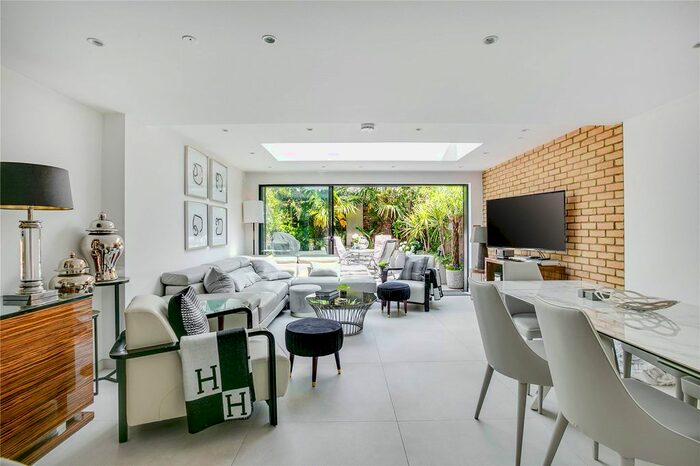 4 Bedroom Terraced House To Rent In Cheryls Close, London, SW6