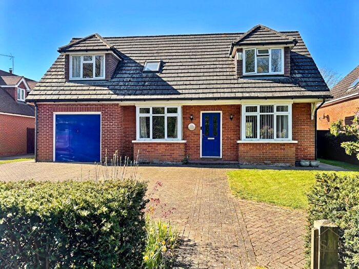 4 Bedroom Property For Sale In Hornash Lane, Shadoxhurst, TN26