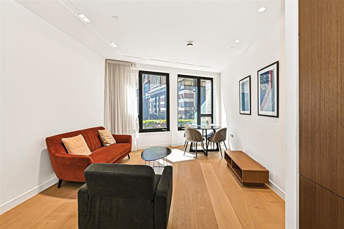 1 Bedroom Flat To Rent In Portugal Street, London, WC2A