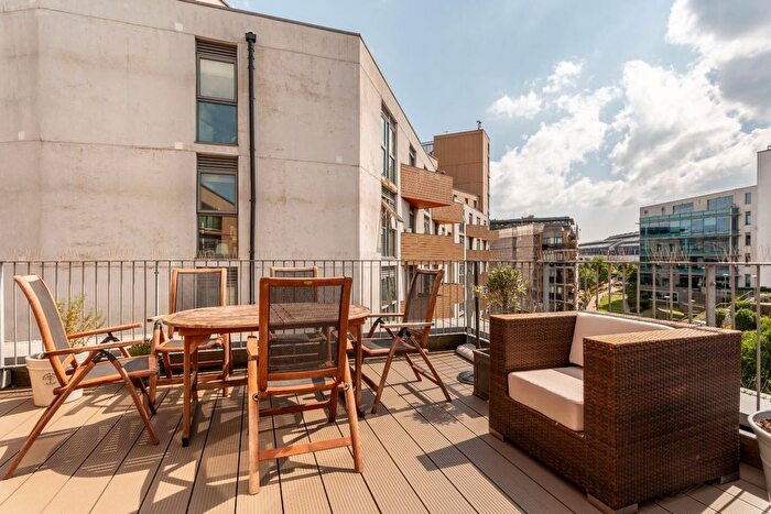 2 Bedroom Flat For Sale In New England Street, Brighton, BN1