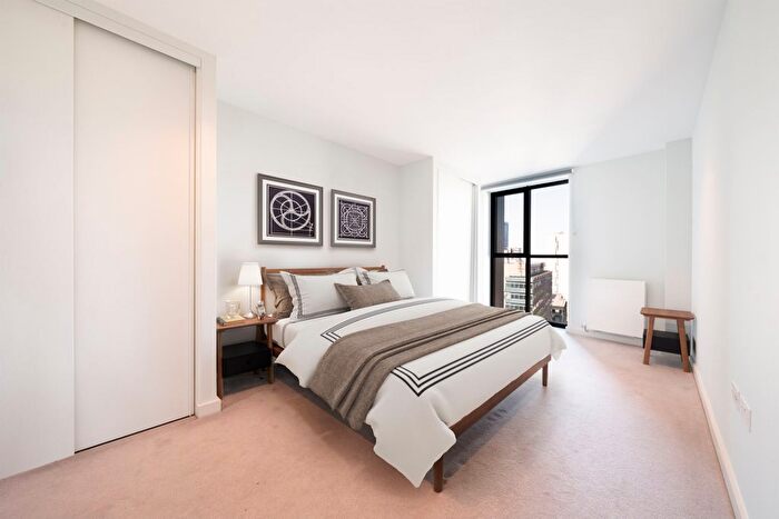 3 Bedroom Flat To Rent In George Street, Croydon, CR0