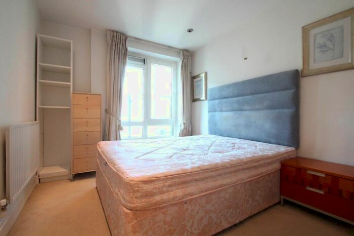 2 Bedroom Flat To Rent In Beckford Close, Warwick Road, London, W14