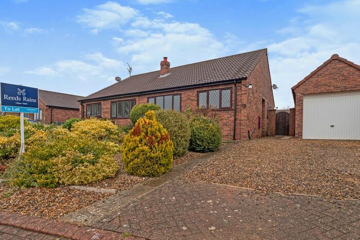 2 Bedroom Bungalow To Rent In Ringley Meadows, Bempton, Bridlington, East Riding Of Yorkshi, YO15
