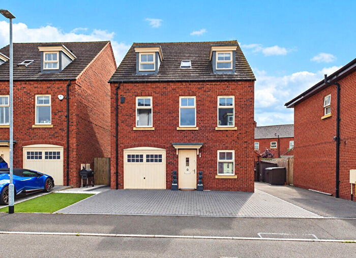 5 Bedroom Detached House For Sale In Hazel Close, Burton-on-Trent, DE13