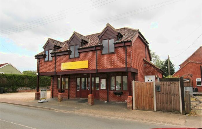 2 Bedroom Flat To Rent In Great Melton Road, Hethersett, Norwich, NR9