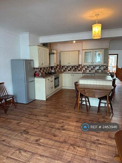 3 Bedroom Flat To Rent In Port Tennant Road, Port Tennant, Swansea, SA1