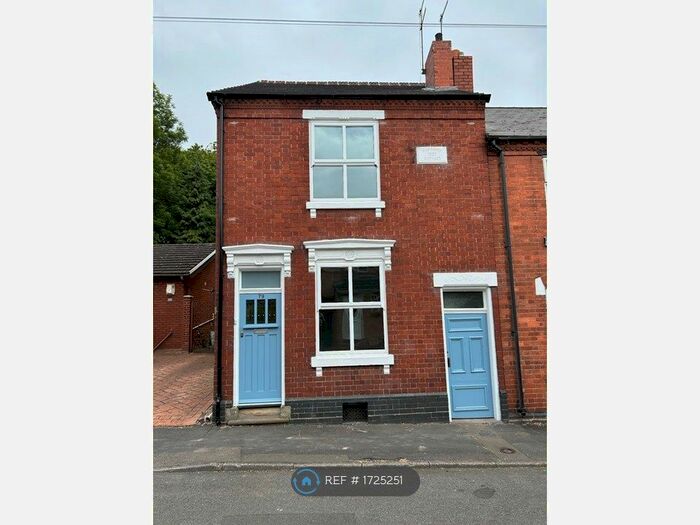 2 Bedroom End Of Terrace House To Rent In Wrights Lane, Cradley Heath, B64