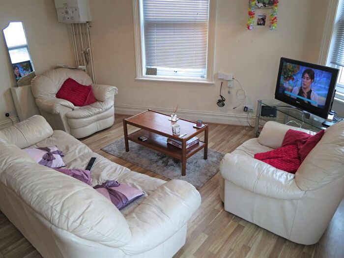 3 Bedroom Flat To Rent In Rippingham Road, Withington, Manchester, M20