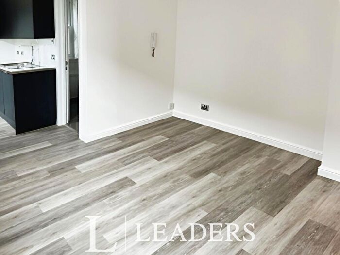1 Bedroom Flat To Rent In Windsor Street, BN1