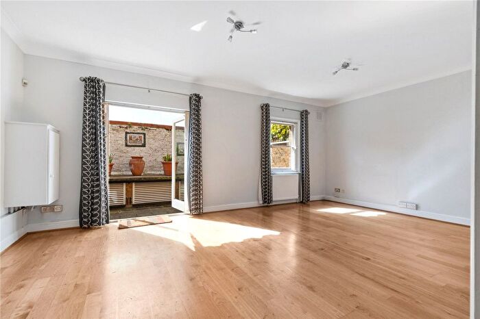 1 Bedroom Flat For Sale In Hillgate Place, London, SW12