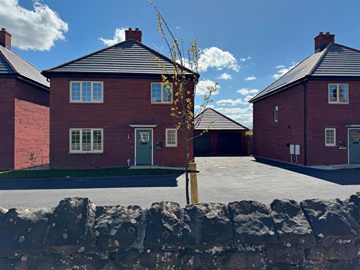 4 Bedroom Detached House For Sale In Queens Road, Hodthorpe, Worksop, S80