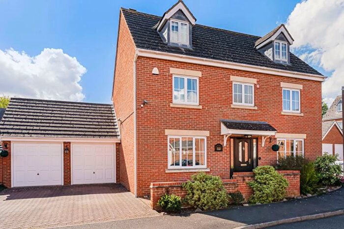 5 Bedroom Detached House For Sale In Blyth Court, Tattenhoe, Milton Keynes, MK4