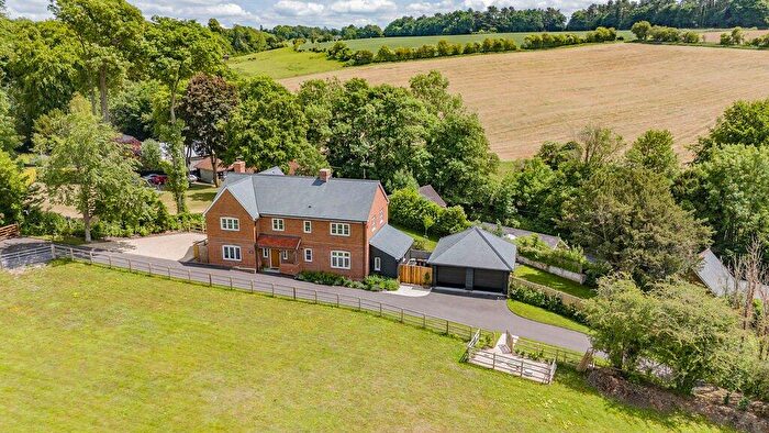 4 Bedroom Detached House For Sale In Winton Hill, Stockbridge, Hampshire, SO20