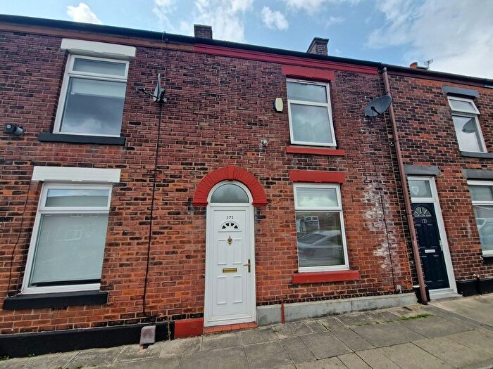 2 Bedroom Property To Rent In Alma Street, Radcliffe, Manchester, M26