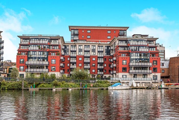 3 Bedroom Flat To Rent In Stevens House, Jerome Place, Kingston Upon Thames, KT1