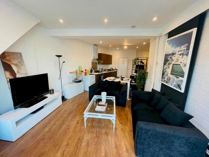 Studio To Rent In Hill Road, St Johns Wood, NW8