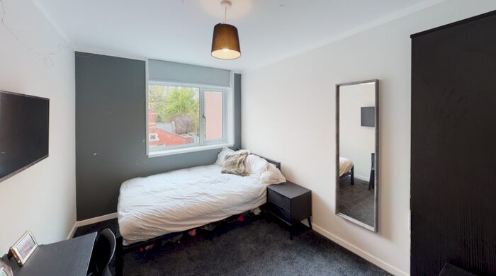 4 Bedroom House To Rent In Park Street, Bristol, BS1