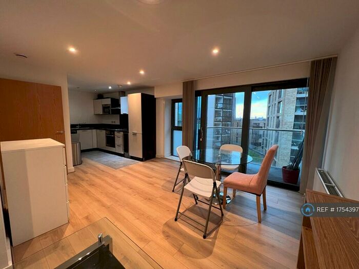 2 Bedroom Flat To Rent In Surrey Quays Road, London, SE16