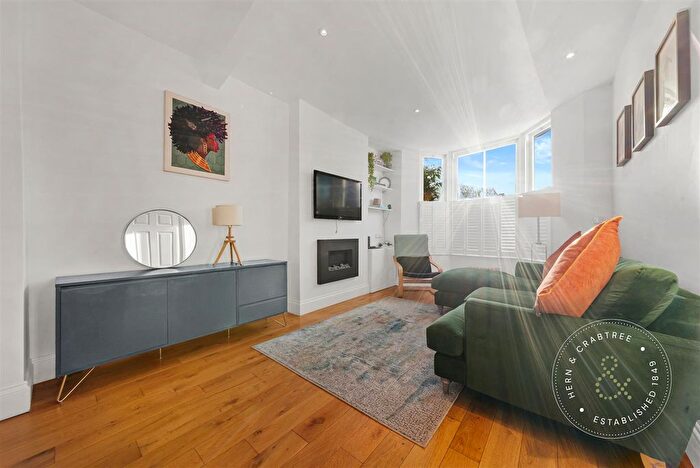 3 Bedroom Terraced House To Rent In Iestyn Street, Cardiff, CF11