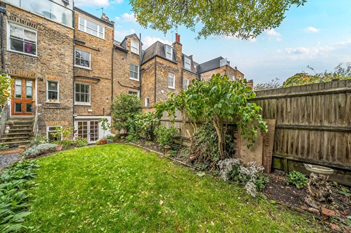 1 Bedroom Flat To Rent In Rosehill Road, London, SW18