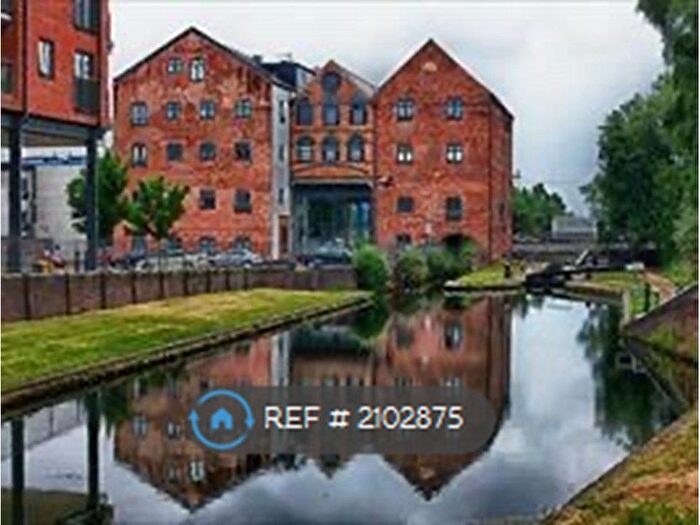 2 Bedroom Flat To Rent In Wolverhampton St, Walsall, WS2