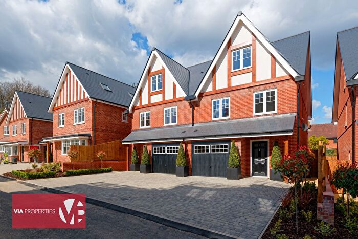 4 Bedroom Terraced House To Rent In Sandbach Close, Broxbourne, EN10