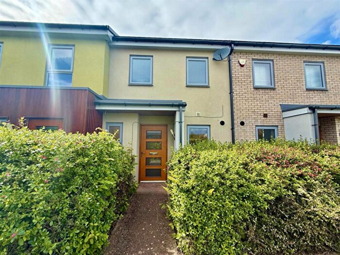 2 Bedroom Terraced House To Rent In Seasons Courtyard, Michaelmas Street, Staithes Southbank, NE8