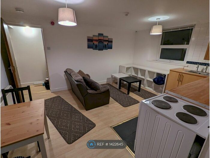 1 Bedroom Flat To Rent In Ty Capel Zion, Tylorstown, Ferndale, CF43