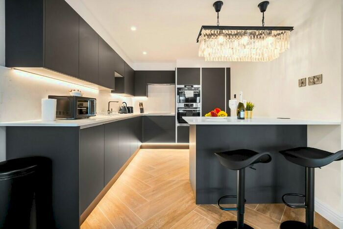 3 Bedroom Serviced Apartments To Rent In Wharfside Street, Birmingham, B1