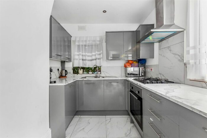 3 Bedroom Property To Rent In Fairholme Road, Croydon, CR0