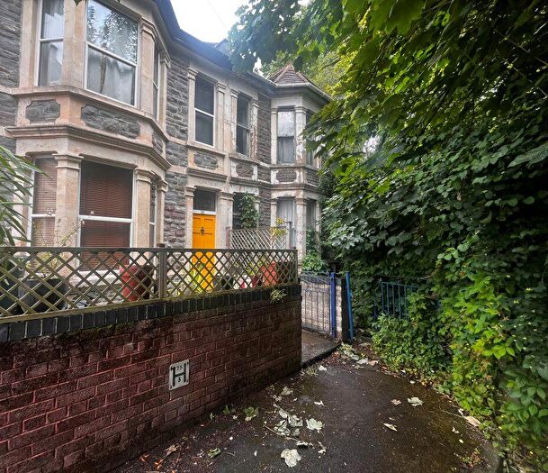 3 Bedroom End Of Terrace House For Sale In Chelsea Park, Bristol, Avon, BS5
