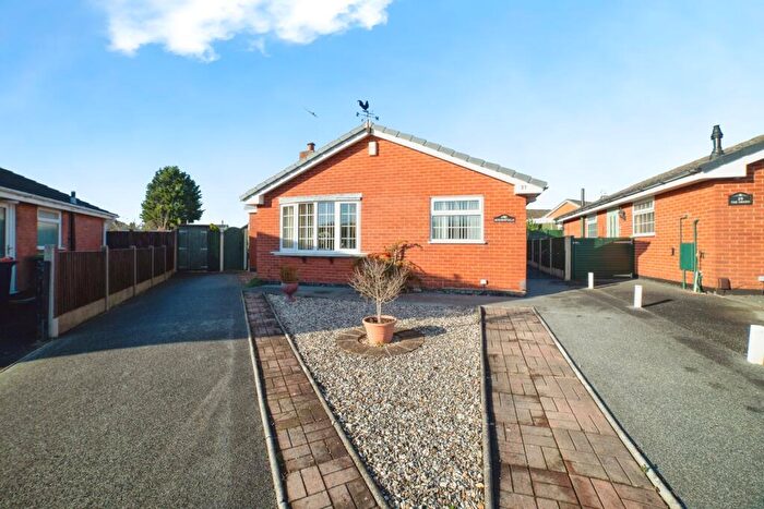 3 Bedroom Bungalow For Sale In The Green, Huthwaite, Sutton-in-Ashfield, Nottinghamshire, NG17