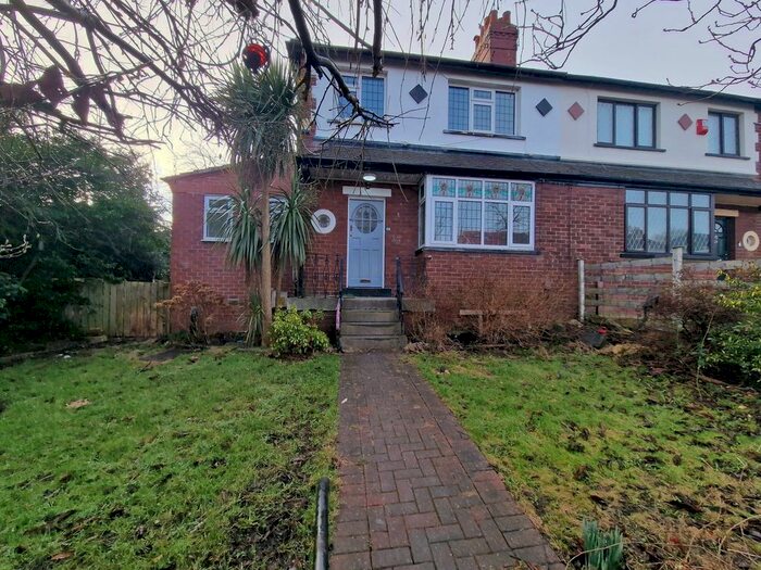 4 Bedroom Semi-Detached House To Rent In Armley Grange Avenue, Armley, Leeds, LS12