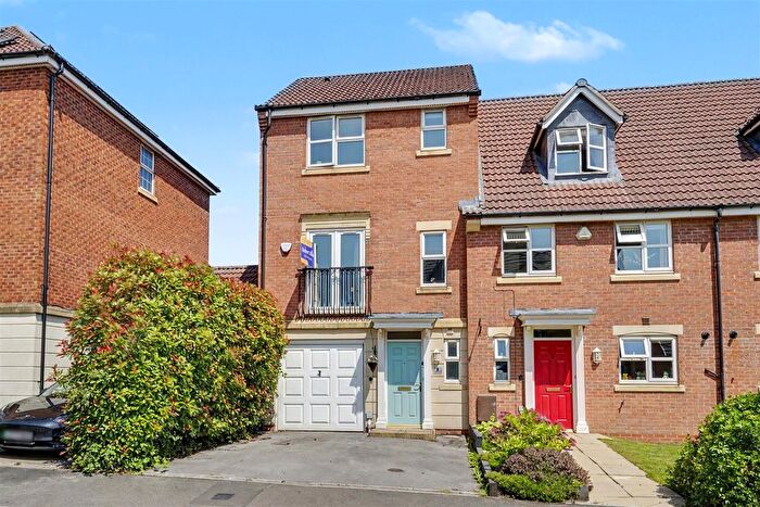 3 Bedroom End Of Terrace House For Sale In Crystal Close, Mickleover, DE3
