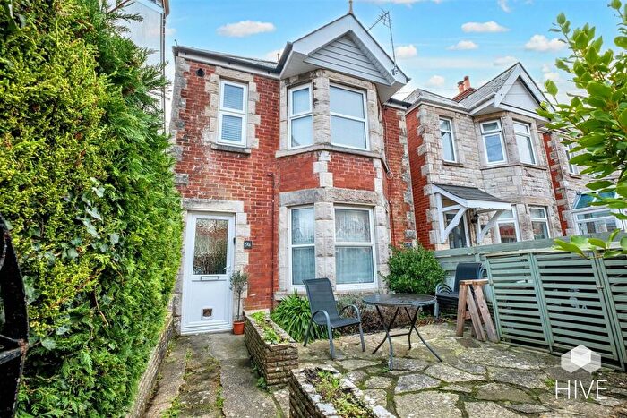 3 Bedroom Flat For Sale In Linden Road, Swanage, BH19
