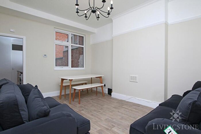 5 Bedroom Terraced House To Rent In Adderley Road, Clarendon Park, LE2